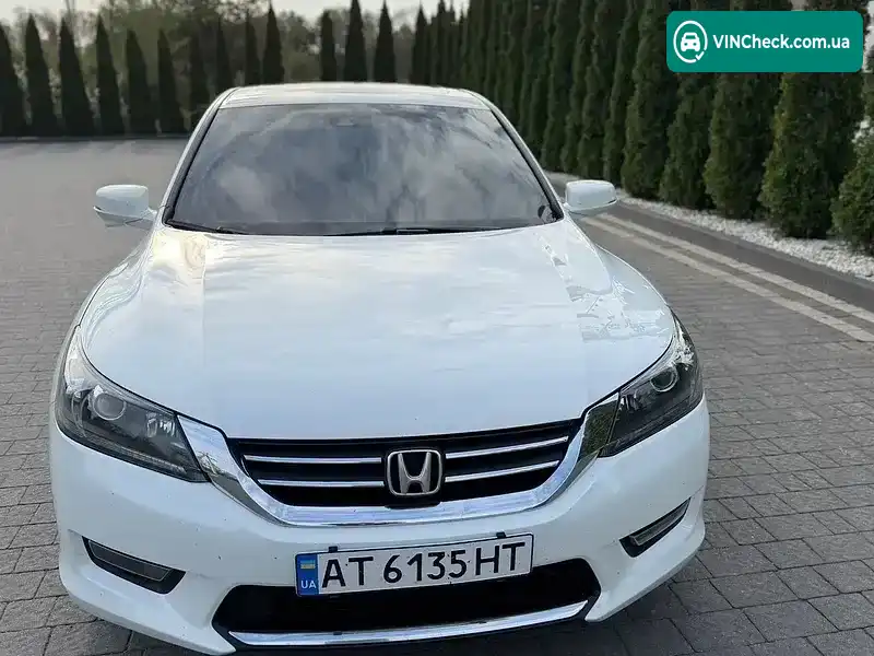Honda Accord 2013, фото з оголошення 1 з 16, VIN 1HGCR2F88EA024481