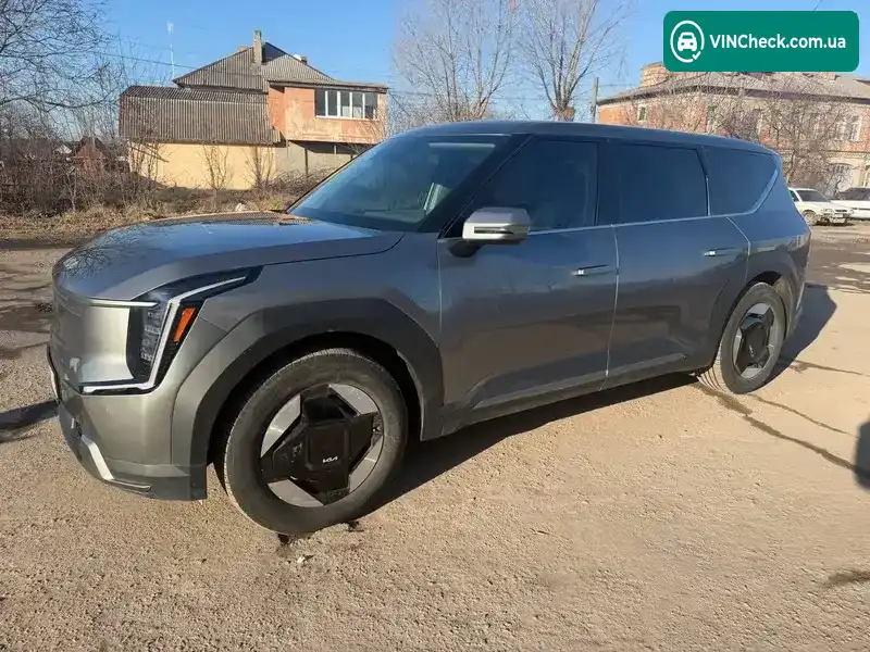 Kia EV9 2023, фото з оголошення 2 з 16, VIN KNDAB5S13R6030945