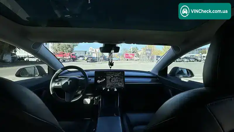 Tesla Model 3 2019, фото з оголошення 2 з 7, VIN 5YJ3E1EB5KF530239