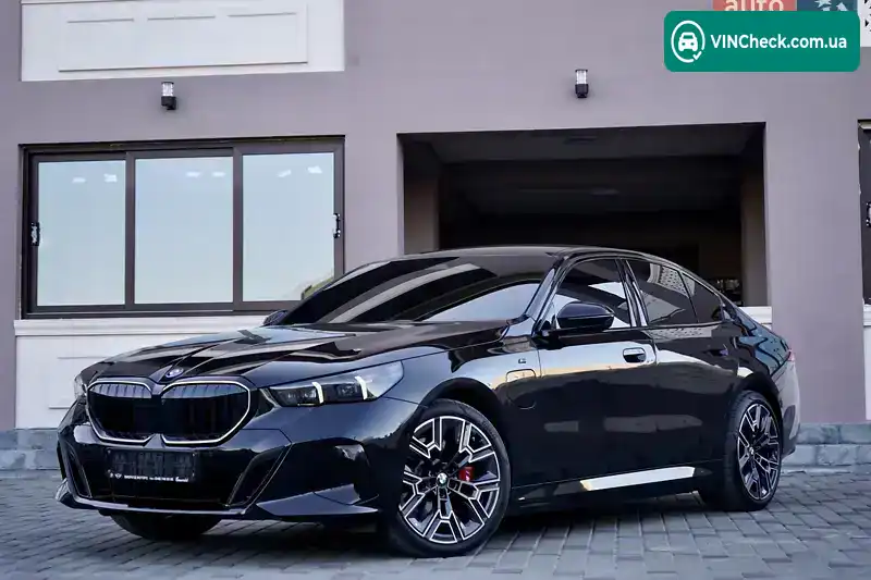 BMW 5 Series 2024, фото з оголошення 2 з 21, VIN WBA11FK070CR89377