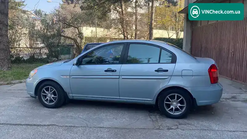 Hyundai Accent 2006, фото з оголошення 2 з 12, VIN Y6LCM41AP7L000113