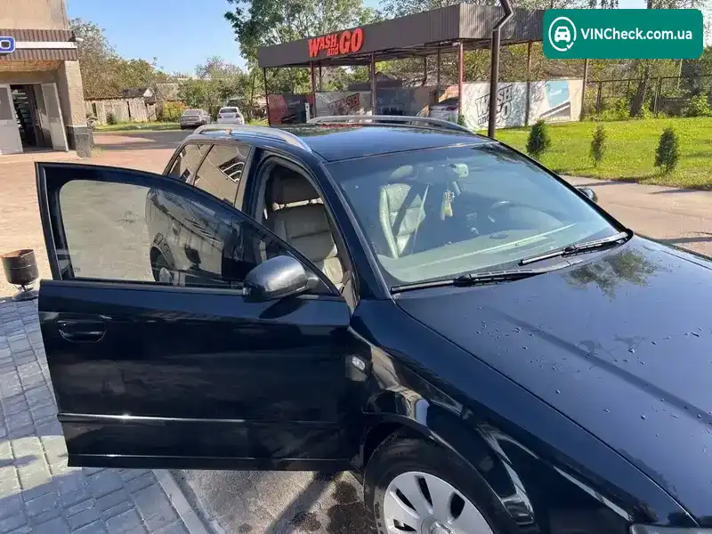 Audi A4 2004, фото з оголошення 1 з 15, VIN WAUZZZ8E85A023834
