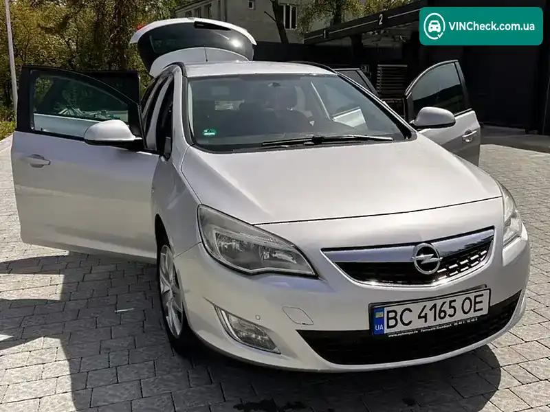 Opel Astra 2011, фото з оголошення 1 з 14, VIN W0LPD8EGXB8114355