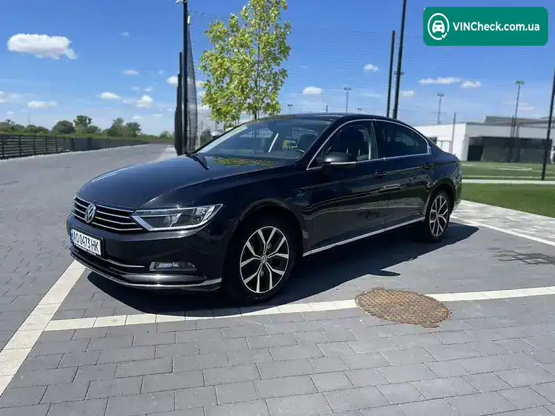 Volkswagen Passat 2019, фото з оголошення 2 з 20, VIN WVWZZZ3CZKE068509
