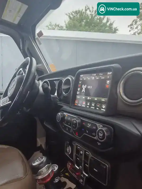 Jeep Gladiator 2019, фото з оголошення 2 з 14, VIN 1C6JJTBG4LL133898