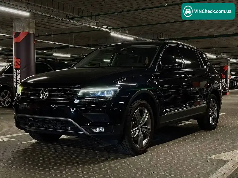 Volkswagen Tiguan 2018, фото з оголошення 1 з 20, VIN 3VV4B7AX3JM194541