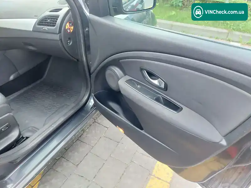 Renault Fluence 2011, фото з оголошення 2 з 21, VIN VF1LZBR0A45112992