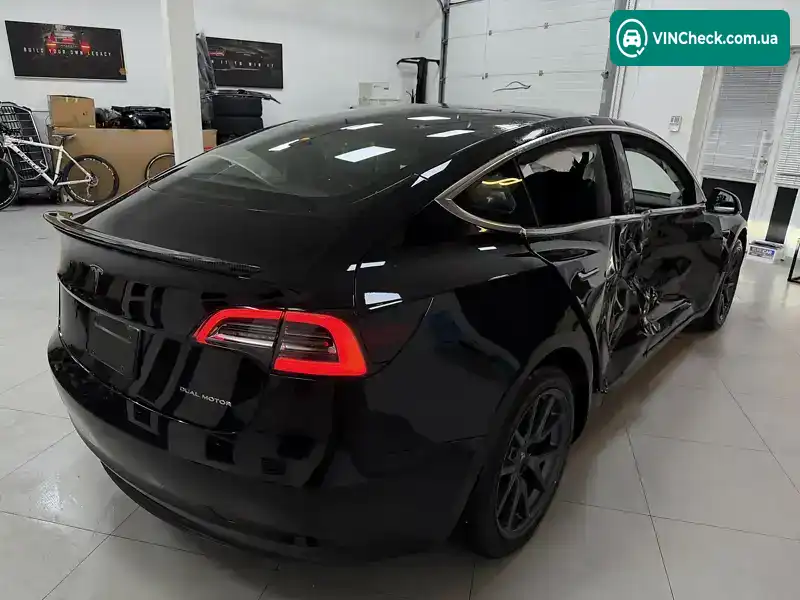 Tesla Model 3 2019, фото з оголошення 1 з 21, VIN 5YJ3E1EBXKF414776