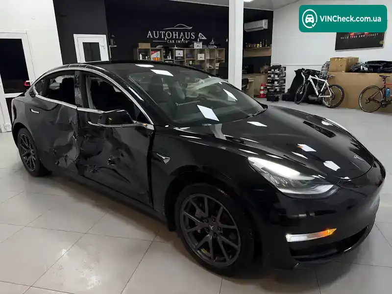 Tesla Model 3 2019, фото з оголошення 2 з 21, VIN 5YJ3E1EBXKF414776
