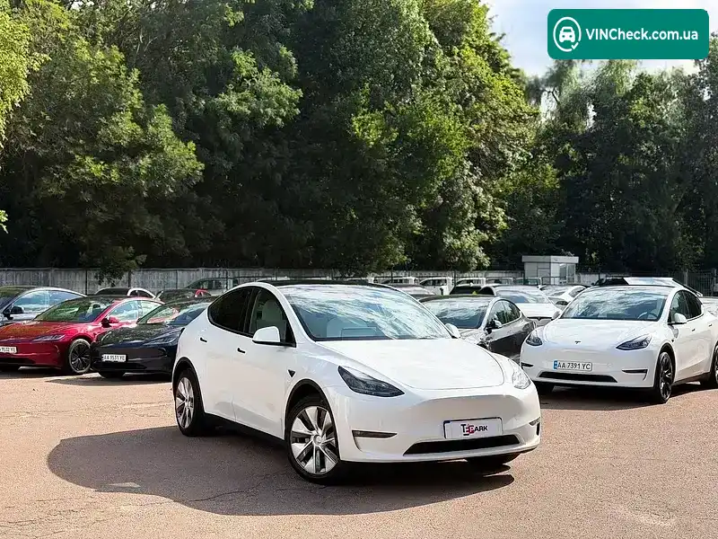 Tesla Model Y 2023, фото з оголошення 1 з 20, VIN 7SAYGAEE7PF757467