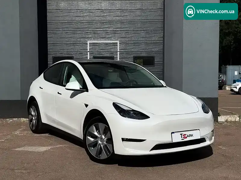 Tesla Model Y 2023, фото з оголошення 2 з 20, VIN 7SAYGAEE7PF757467