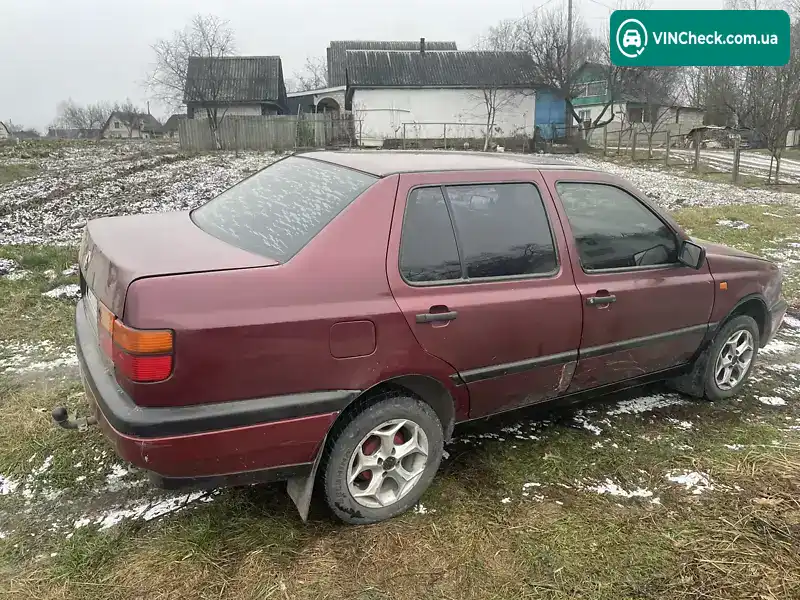 Volkswagen Vento 1992, фото з оголошення 1 з 8, VIN WVWZZZ1HZNW314037