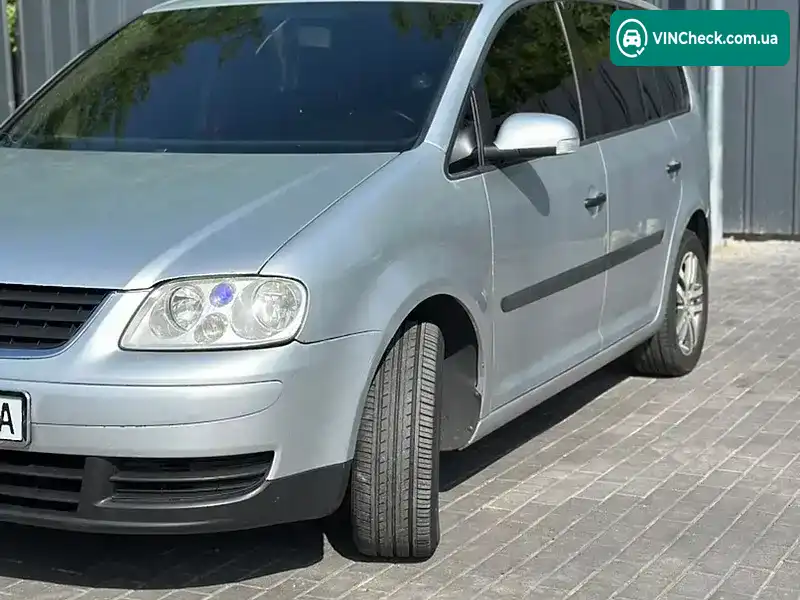 Volkswagen Touran 2004, фото з оголошення 2 з 21, VIN WVGZZZ1TZ4W149142