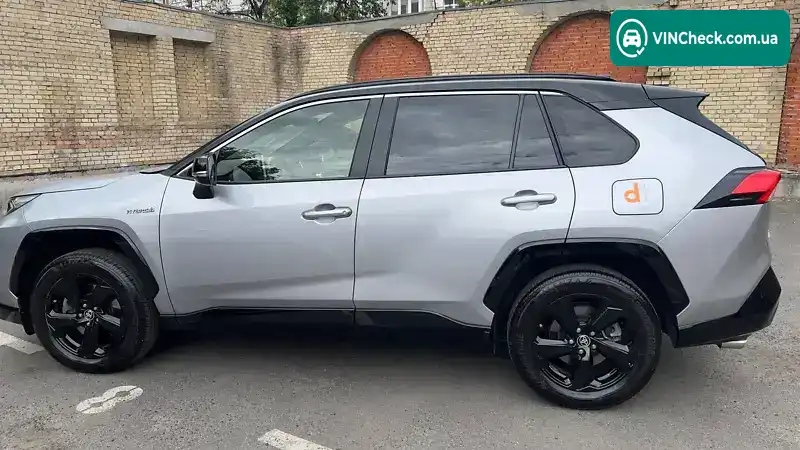 Toyota RAV4 2021, фото з оголошення 1 з 20, VIN JTMRW3FV00D559146