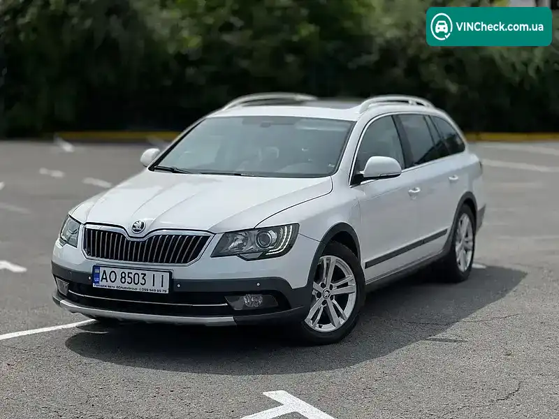 Skoda Superb 2015, фото з оголошення 1 з 20, VIN TMBLE73T3F9039909