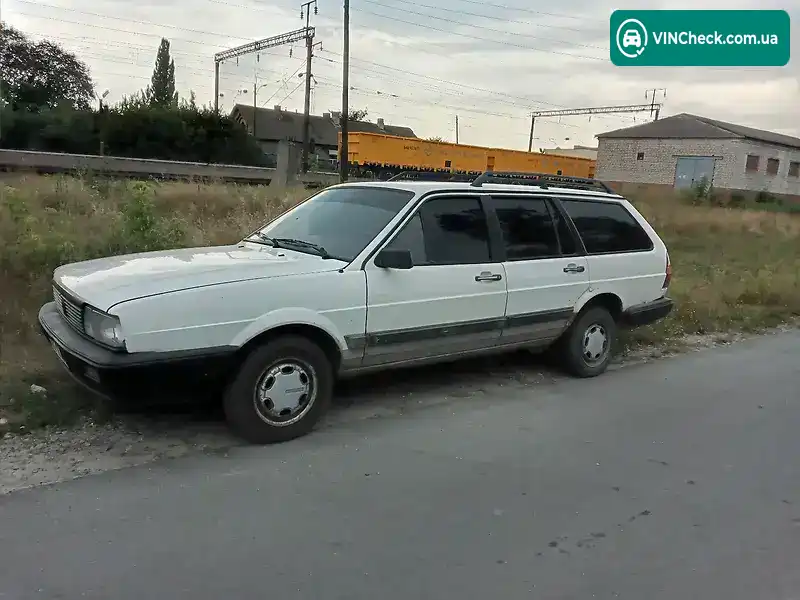 Volkswagen Passat 1987, фото з оголошення 1 з 12, VIN WVWZZZ33ZNED56447