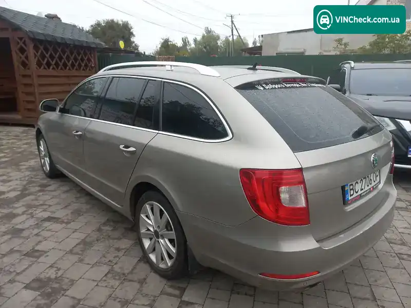 Skoda Superb 2010, фото з оголошення 1 з 13, VIN TMBJF73T3B9016578