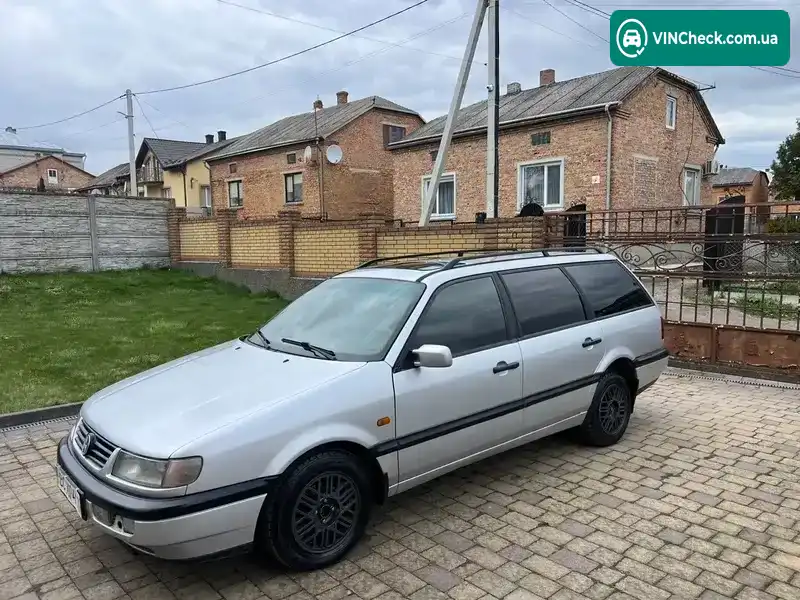Volkswagen Passat 1996, фото з оголошення 1 з 20, VIN WVWZZZ3AZTE228397