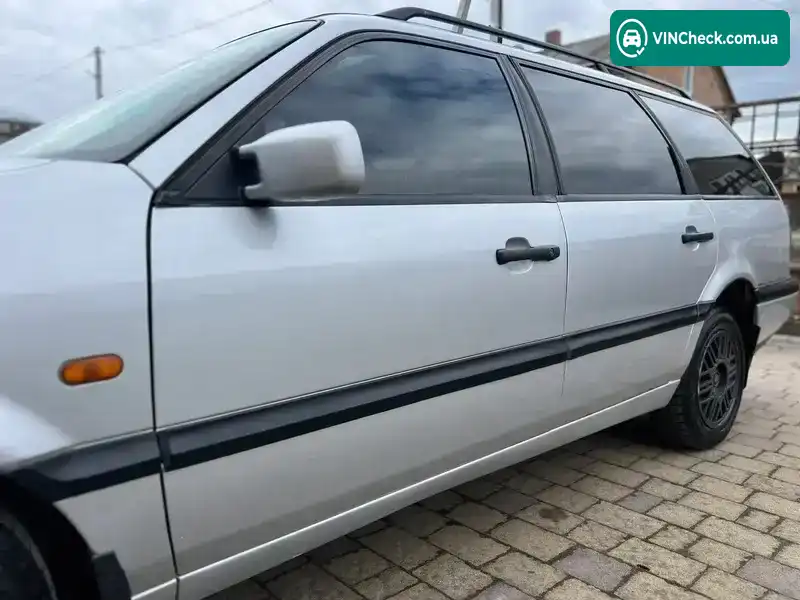Volkswagen Passat 1996, фото з оголошення 2 з 20, VIN WVWZZZ3AZTE228397