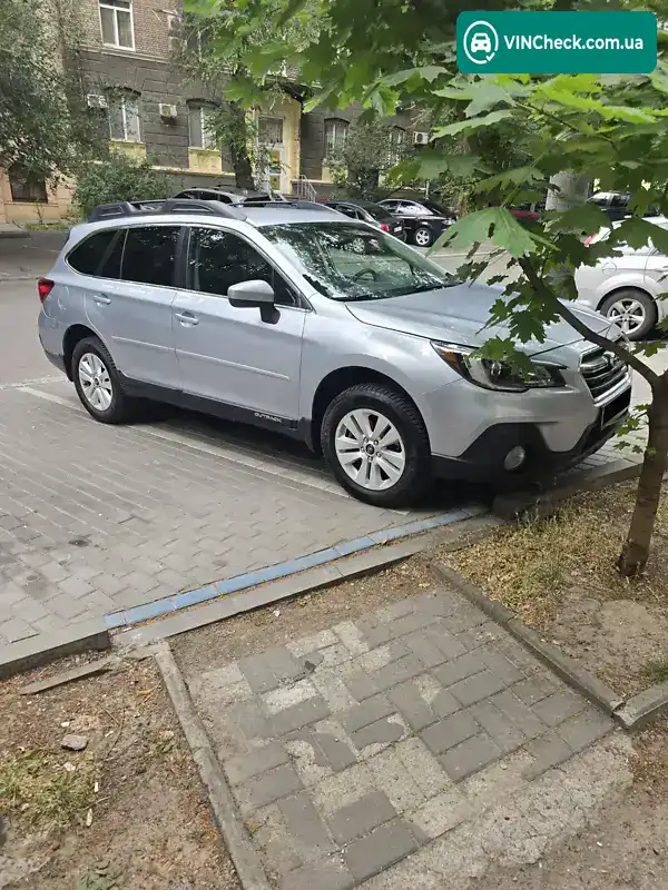 Subaru Outback 2017, фото з оголошення 2 з 8, VIN 4S4BSACC2J3267411