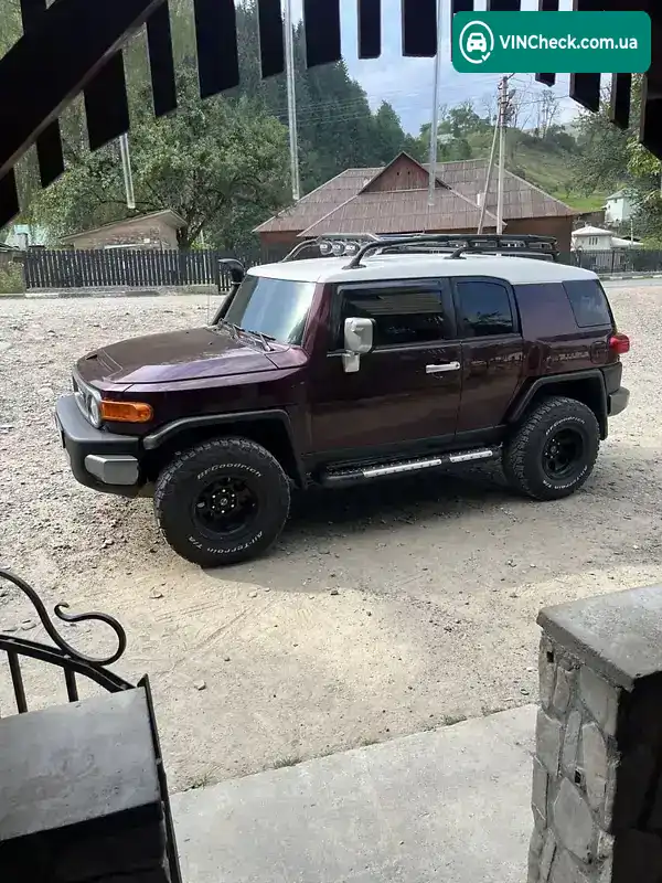 Toyota FJ Cruiser 2006, фото з оголошення 2 з 4, VIN JTEBU11F470038889