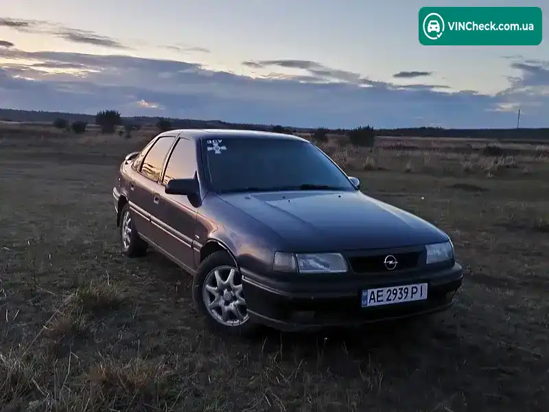 Opel Vectra 1994, фото з оголошення 1 з 17, VIN W0L000087R1148773