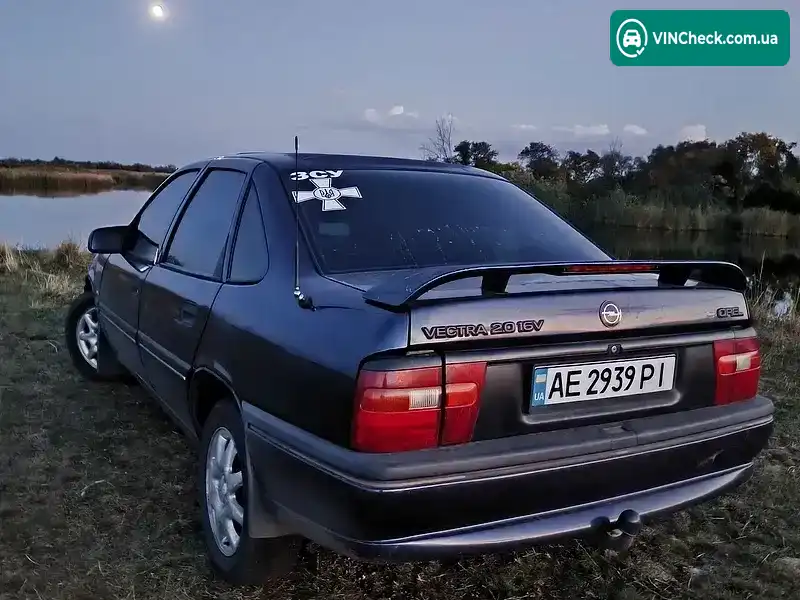 Opel Vectra 1994, фото з оголошення 2 з 17, VIN W0L000087R1148773