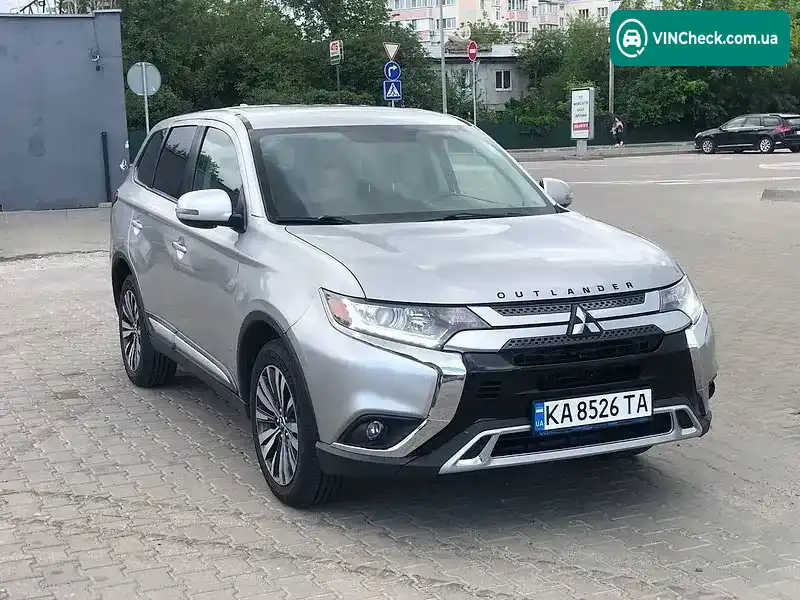 Mitsubishi Outlander 2019, фото з оголошення 1 з 19, VIN JA4AZ3A35KZ044654