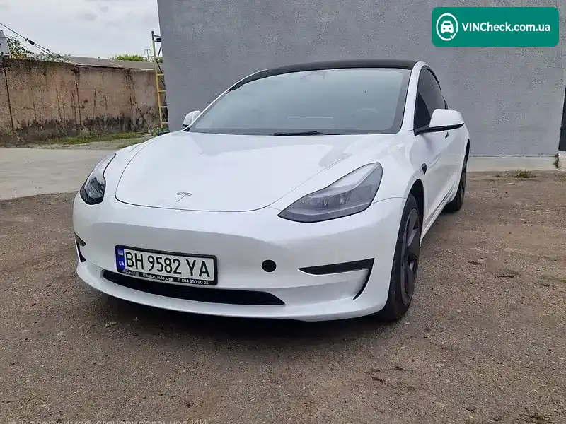 Tesla Model 3 2023, фото з оголошення 1 з 10, VIN 5YJ3E1EA1PF646746
