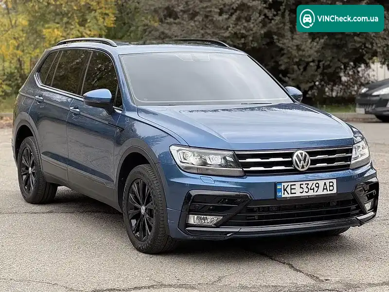 Volkswagen Tiguan 2018, фото з оголошення 2 з 20, VIN 3VV3B7AX8JM146674