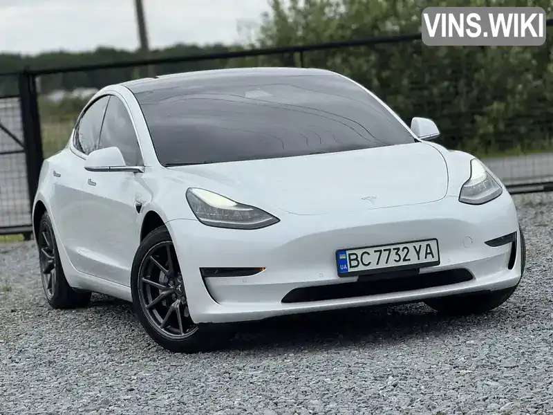Tesla Model 3 2020, фото з оголошення 2 з 21, VIN 5YJ3E1EAXLF792525