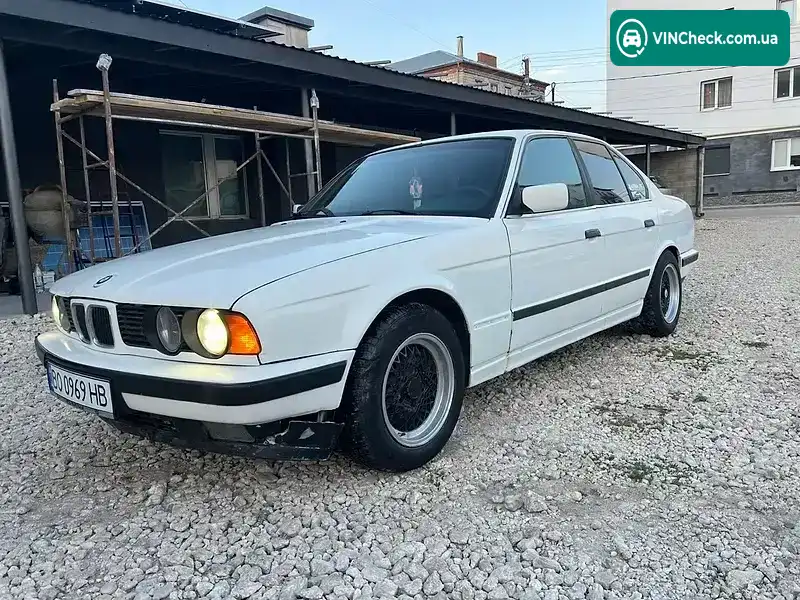 BMW 5 Series 1993, фото з оголошення 2 з 10, VIN WBAHA91080BL42462