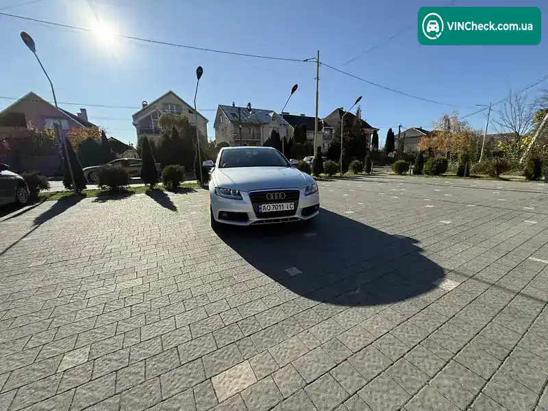 Audi A4 2009, фото з оголошення 2 з 17, VIN WAUAFAFL1AN022990