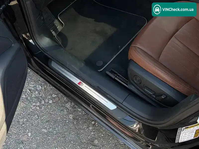 Audi A6 2019, фото з оголошення 2 з 20, VIN WAUK2AF24KN114636