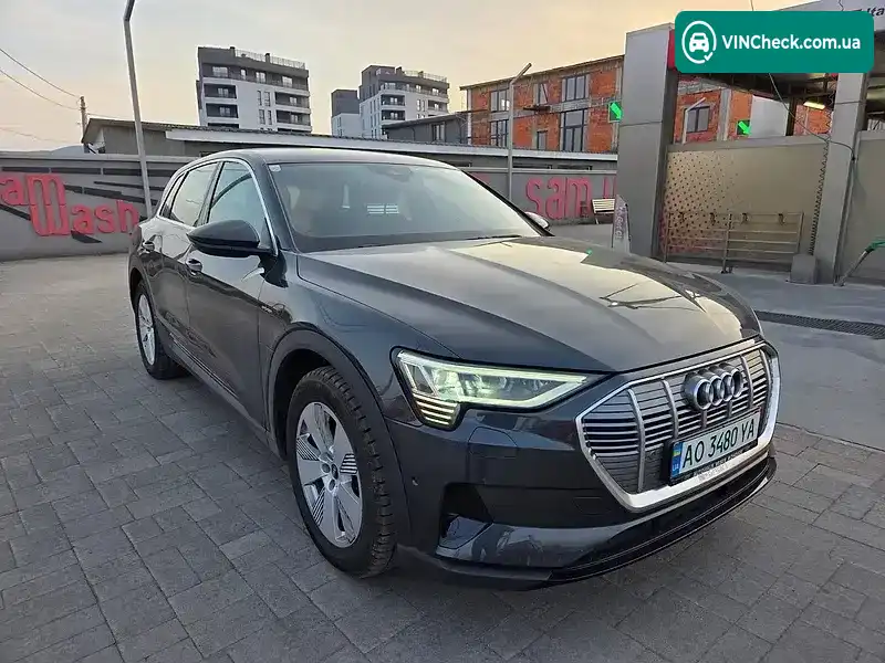 Audi e-tron 2021, фото з оголошення 2 з 10, VIN WAUZZZGE9MB031290