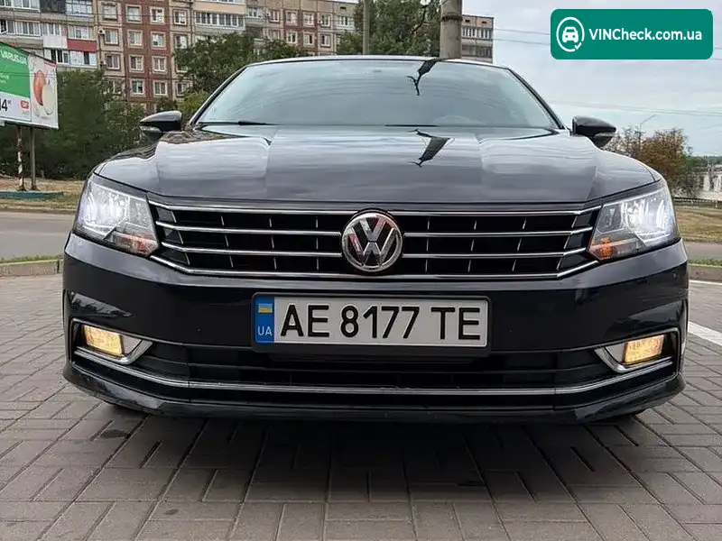 Volkswagen Passat 2016, фото з оголошення 2 з 20, VIN 1VWAT7A3XHC019417