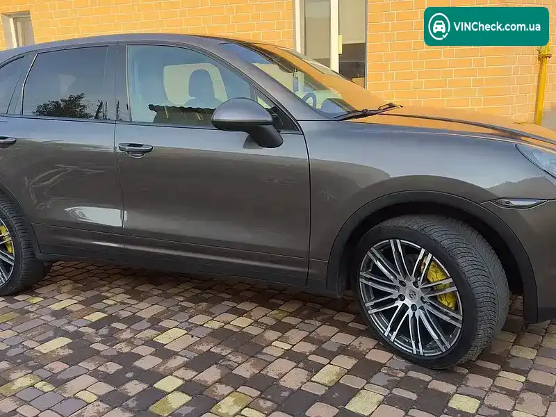 Porsche Cayenne 2012, фото з оголошення 2 з 17, VIN WP1ZZZ92ZCLA48968