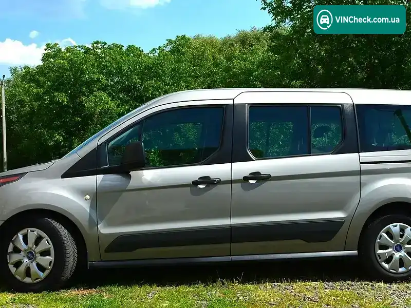 Ford Tourneo Connect 2018, фото з оголошення 2 з 17, VIN WF0UXXWPGUJY01005