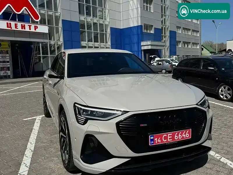 Audi e-tron 2021, фото з оголошення 1 з 15, VIN WAUZZZGE2NB010606