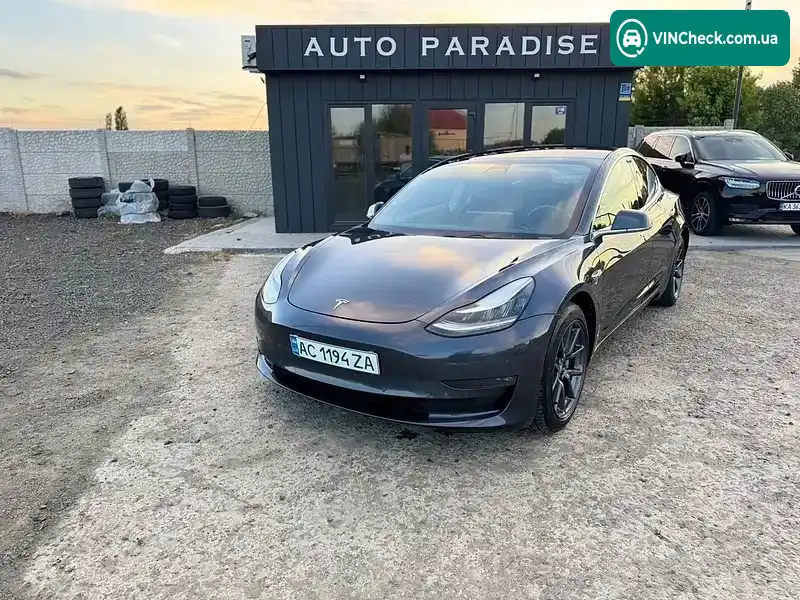Tesla Model 3 2018, фото з оголошення 2 з 21, VIN 5YJ3E1EB6JF104171