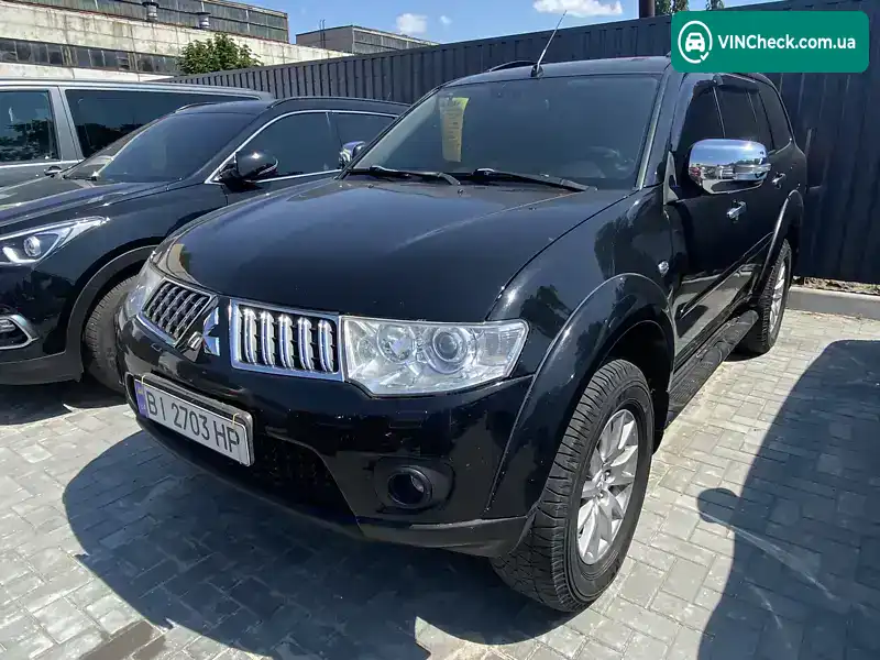 Mitsubishi Pajero Sport 2013, фото з оголошення 1 з 9, VIN MMCGNKH40DDZ03335