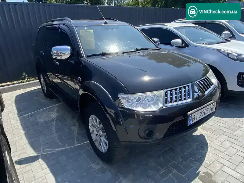 Mitsubishi Pajero Sport 2013, фото з оголошення 2 з 9, VIN MMCGNKH40DDZ03335