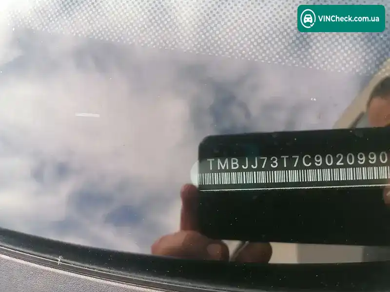 Skoda Superb 2011, фото з оголошення 2 з 20, VIN TMBJJ73T7C9020990