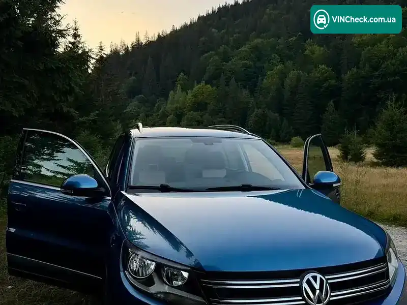 Volkswagen Tiguan 2017, фото з оголошення 1 з 13, VIN WVGRV7AX0HK030155