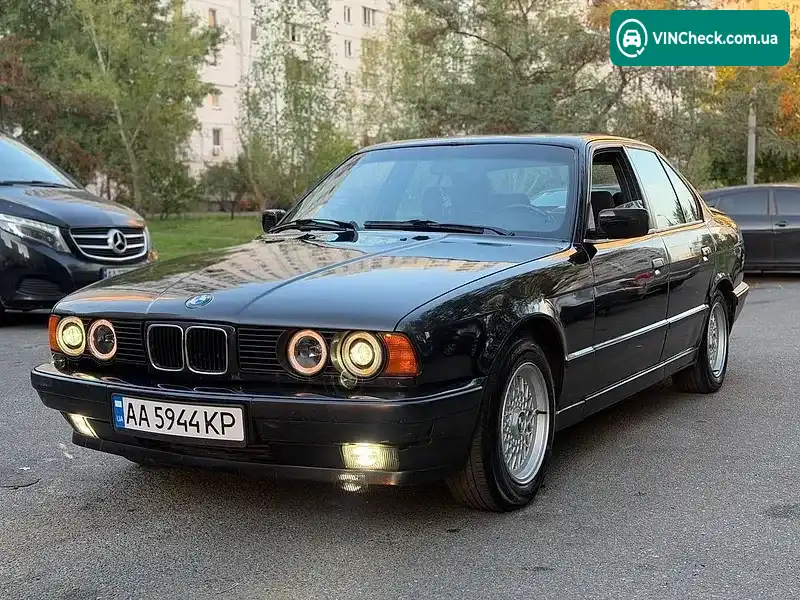 BMW 5 Series 1992, фото з оголошення 2 з 20, VIN WBAHB51010BD98378