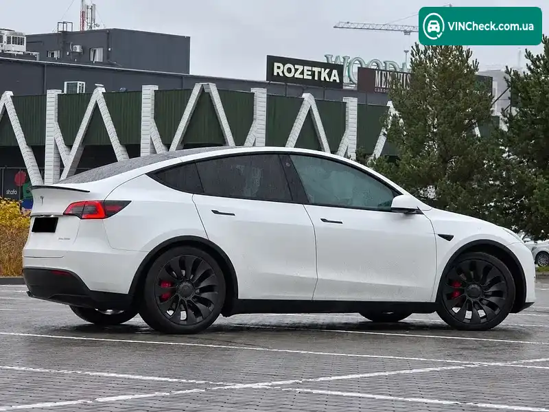 Tesla Model Y 2022, фото з оголошення 2 з 6, VIN 7SAYGDEF5NF567688