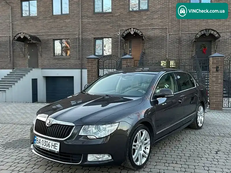 Skoda Superb 2011, фото з оголошення 2 з 20, VIN TMBAF93T9B9051671