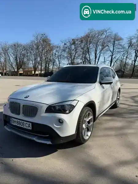 BMW X1 2011, фото з оголошення 2 з 21, VIN WBAVP51050VT47076