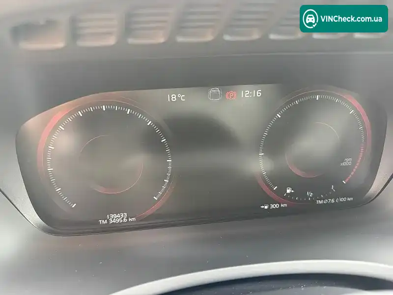 Volvo XC90 2019, фото з оголошення 2 з 20, VIN YV1LCK2UCL1555422