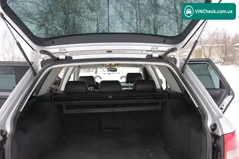 Audi A6 2003, фото з оголошення 1 з 9, VIN WAUZZZ4B53N101620